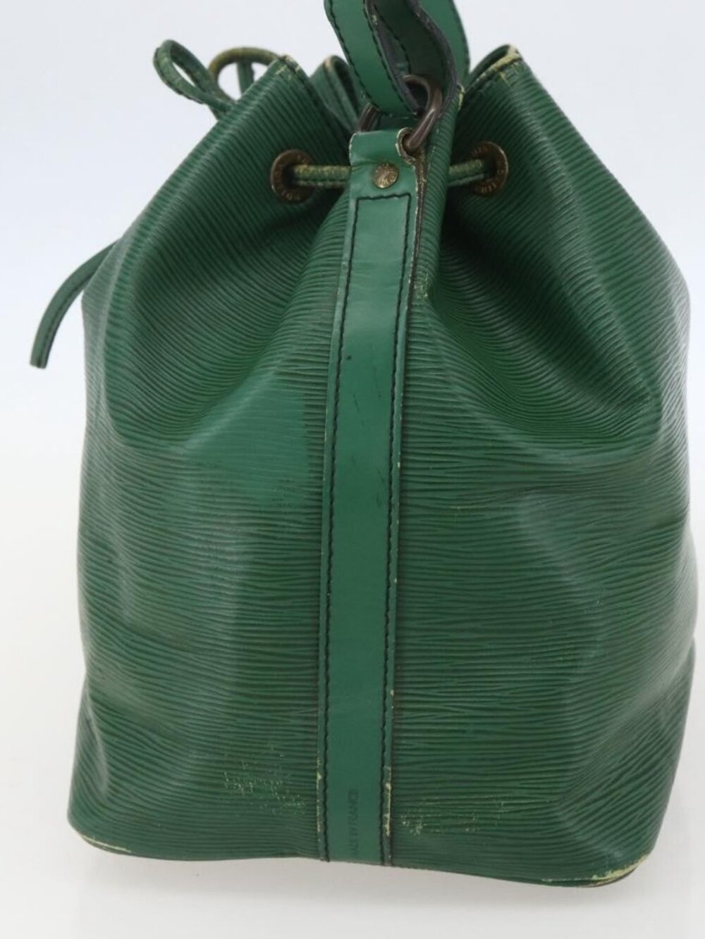 LOUIS VUITTON Epi Petit Noe Shoulder Bag Green M44104 LV Auth 159220 - Picture 5 of 16